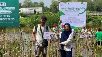 BRI Life Bersama 27 Perusahaan Anggota AAJI Tanam 2.000 Bibit Pohon Mangrove