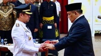 Risnandar Mahiwa, Pejabat Kemendagri Resmi Pimpin Pekanbaru