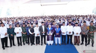 JCH asal OKU Timur Mulai Diberangkatkan ke Asrama Haji Palembang