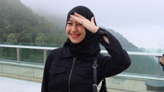 5 OOTD Hijab Ala Adiba Khanza, Inspirasi Buat Hangout Hingga Hadiri Kajian