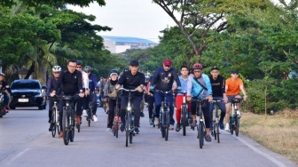 Dubes Indonesia untuk Portugal dan Penjabat Gubernur Sulsel Bersepeda Ria, Bahas Ekonomi Pariwisata