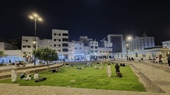 Menyambangi Kota Madinah yang menghubungkan antara dua masjid bersejarah, Quba dan Nabawi. (Suara.com/Chandra)