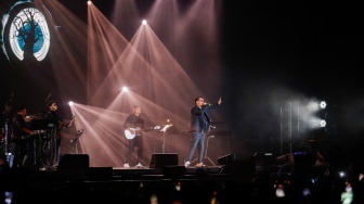 Penyanyi Bebi Romeo tampil dalam acara Java Jazz Festival 2024 di JIExpo Kemayoran, Jakarta, Minggu (26/5/2024). [Suara.com/Alfian Winanto]