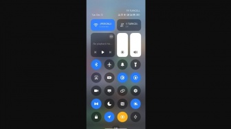 Cara Buat Control Center Transparan di HyperOS, Jadi Lebih Aesthetic!