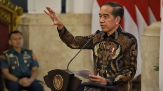 Jokowi ke Riau, Warga Minta Lewat Jalan Rusak Akibat Pembangunan IPAL Pekanbaru