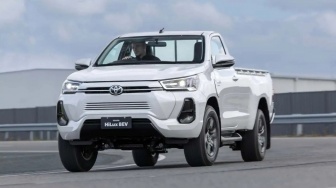 Toyota Hilux Versi Listrik Mulai Diproduksi Akhir 2025, Bisa Tempuh Jarak 200 Kilometer