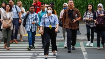 Pengusaha Langsung 'Garuk-garuk Kepala' Usai Prabowo Naikkan UMP 6,5 Persen