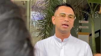 Momen Raffi Ahmad Tolong Wartawan yang Jatuh: Ya Allah Kasihan