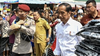 Kunker ke Sumsel, Jokowi Pastikan Harga Bahan Pokok Stabil dan Terjangkau