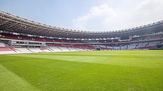 Tahan Emosi, Begini Kondisi Rumput GBK Jelang Timnas Indonesia vs Irak