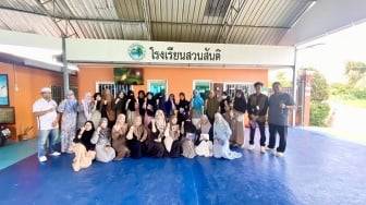 Dosen FKIP UAD Gelar Pelatihan Pembuatan Media Pembelajaran Berbasis AR di Sekolah Islam Suansanti, Thailand