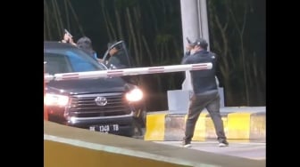 Viral Penangkapan Pelaku Kejahatan di Gerbang Tol Langkat, Sempat Terdengar Letusan Tembakan