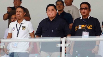 Erick Thohir Lobi Luhut, Minta Atletik Pindah dari Stadion Madya Demi Timnas Indonesia