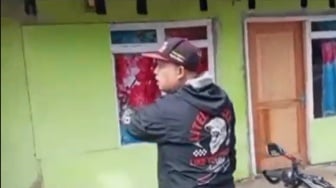 Bawa Pedang sampai Hancurkan Kaca Rumah Warga, Aksi Bang Jago di Garut Ini Berujung Bui