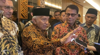 Dorong Pilpres Dikembalikan Ke MPR, Amien Rais Singgung Cukong Dan Klaim Prabowo Setuju: Dia Kutu Buku