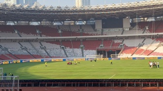 Momen Erick Thohir Cek Lapangan Stadion Utama GBK,  Jelang Pertandingan Timnas Indonesia vs Irak