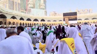 Jelang Puncak Haji, Jutaan Jemaah Haji Lakukan Umrah hingga Tawaf