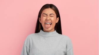 5 Makna Warna Lidah yang Berbeda, Bisa Mendeteksi Suatu Penyakit?