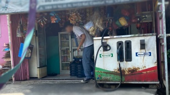 Warung Kelontong Meraung, Aturan Baru Soal Rokok Bikin Bisnis Ambruk