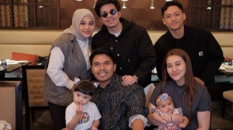 Sama-Sama Punya Ibu Sambung, Kemiripan Kisah Cinta Atta-Aurel dan Thariq-Aaliyah Bak Keluarga Kembar