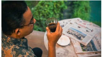 Sambil Ngopi, Anies Baswedan Ikut Singgung Asian Value yang Trending di Media Sosial