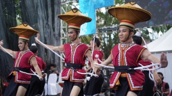 Membanggakan! Tari Gasing Pontianak Melaju ke Kyoto Jepang Usai Raih Juara 3 di Festival Nasional!