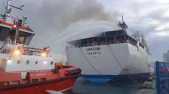 Cerita Penumpang Tertidur Pulas Saat KM Umsini Terbakar di Pelabuhan Makassar