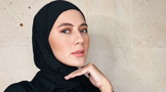 Paula Verhoeven Mantap Berhijab, Auranya Disanjung Makin Terpancar: Cantik Luar Dalam