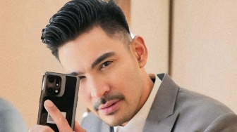 Gegara Kasus Pukul Anjing yang Viral, Robby Purba Akhirnya Dicopot dari Brand Ambassador Oppo?
