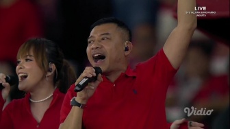 Anang Hermansyah dan Ashanty Disoraki Gegara Nyanyi Lagu Romansa, Publik Salahkan Pihak Ini