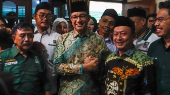 Sentilan PKB Ke Heru Budi Usai Dikritik Anies: Jangan Baper, Dia Warga Biasa