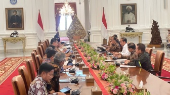 Panggil Sejumlah Menteri ke Istana Merdeka, Jokowi Minta Laporan Persiapan PON XXI Aceh-Sumut