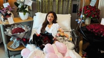 Marion Jola Rayakan Ulang Tahun ke-24 di Rumah Sakit, Kamar Inap Dihias Bunga dan Balon