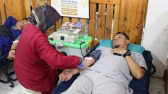 Peringati Hari Donor Sedunia, Karyawan Semen Gresik Kompak Gelar Aksi Donor Darah