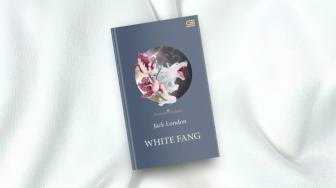 Ulasan Novel White Fang: Petualangan Serigala Liar Menjadi Sahabat Manusia