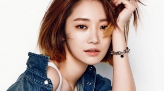 Go Jun Hee Rambah Dunia Teater Lewat Debut Akting di 'Angels in America'