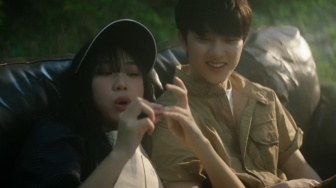 Lee Young Ji dan D.O. EXO Berbagi Chemistry Manis di Video Musik Bertajuk 'Small Girl'