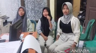 Ini Tiga Remaja Putri asal Cianjur Yang Tangkap Polisi Gadungan, Dirsi, Amira dan Nasya Serahkan Pelaku ke Polsek