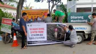 Muak Sampah Menumpuk, Warga Pattimura Bersih-bersih dan Ancam Viralkan Pelanggar