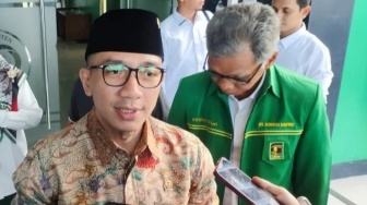 Golkar Lebak Resmi Usung Hasbi Jayabaya dan Hari Setiono