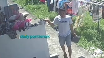 Aksi Maling Sepatu di Pontianak Terekam CCTV, Santai Kembalikan Curian saat Ketahuan