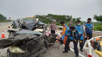 Tragis! Kecelakaan Maut di Tol Batang-Semarang, 3 Penumpang Avanza Tewas