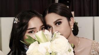 Apa Arti Cut Off? Diungkit Fans Fuji Usai Azizah Salsha Jadi Bridesmaid Aaliyah Massaid