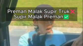 Nggak Ada Takutnya! Sopir Truk Ini Berani Palak Balik Seorang Preman, Lihat Videonya!