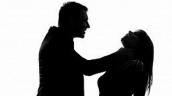 Tega! Pria di Sambas Pukuli dan Cekik Ibu Kandungnya Sendiri