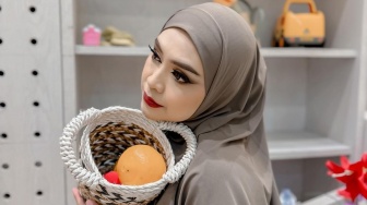 Dandanan Disebut Makin Menor Usai Jadi Janda, Ria Ricis Santai: Ya Namanya...