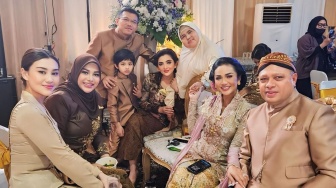 Dituduh Cueki Mamah Dedeh saat Tedak Siten, Adab Keluarga Hermansyah Jadi Perbincangan