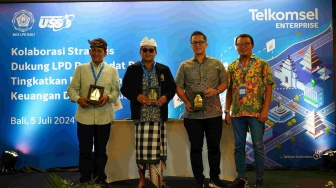 Gerai Pintar LPD, Telkomsel Sediakan Konektivitas Andal, Jangkau 2,2 Juta Nasabah di Bali