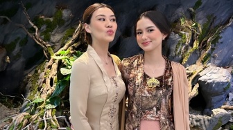 Calon Ipar, Beda Kado Aaliyah Massaid dan Sarah Menzel untuk Aurel Hermansyah