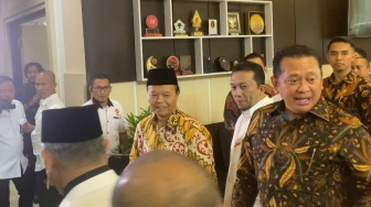 Rajin Sowan ke Parpol Lain usai Niat Maju Ketum Golkar, Tawa Lepas Bamsoet saat Sambangi Markas PKS